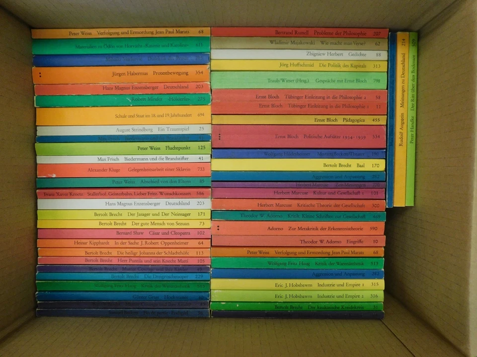 edition suhrkamp 55 Bücher Romane Sachbücher u.a. - Bild 1 von 1