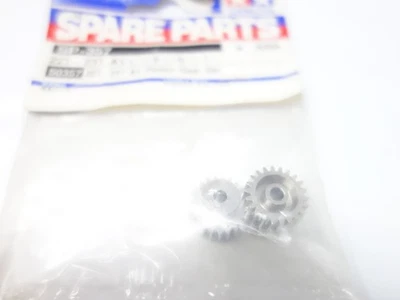 Tamiya 2 Metallzahnräder - 22 T 23 T - AV -  D 14 mm - H 9 mm - Bild 1 von 3