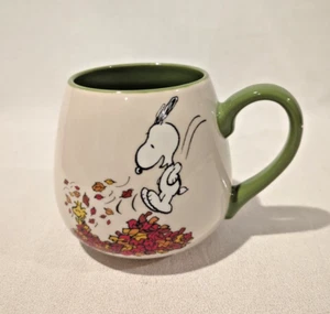 Snoopy runder Herbstblatt Becher - Bild 1 von 6