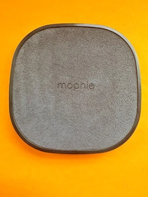 2 PACK Mophie 15W Fast Charge Wireless Charging Pad for iPhones,Galaxy Phones - Image 1 of 4