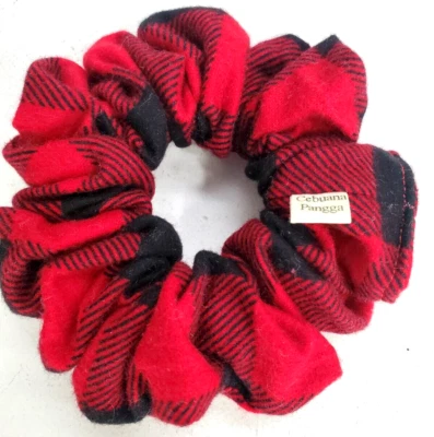 Handmade Women's Scrunchies size Large Red Cotton Flannel Buffalo Plaid New - Image 1 of 4