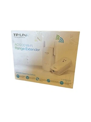 TP-Link AC1200 Wi-Fi Range Extender, AV1200 Powerline Edition Kit - Image 1 of 4