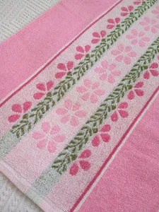 Vintage Pink Green White Flowers Stripe Striped Hand Towel 70s 80s - Picture 1 of 12