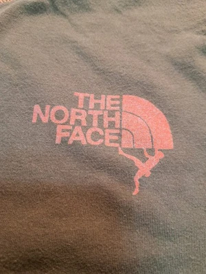 Camiseta para hombre The North Face Dome Climb SS OD verde 2XL  Foto 1 de 4