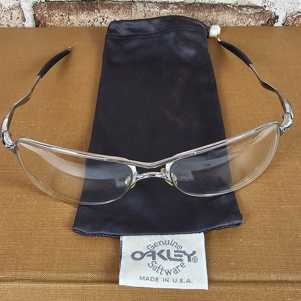 Marco de gafas Oakley Crosshair de alambre plateado 59-18-143 EE. UU. vintage con bolsa Foto 1 de 4