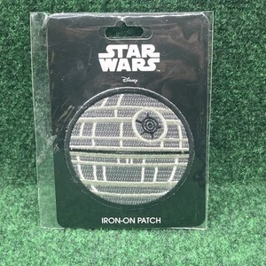 Star Wars Estrella de la Muerte Parche Hierro Loungefly Disney Nuevo Precintado - Imagen 1 de 4