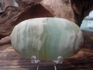Beautiful Pistachio Calcite Palmstone (3) - Picture 1 of 2