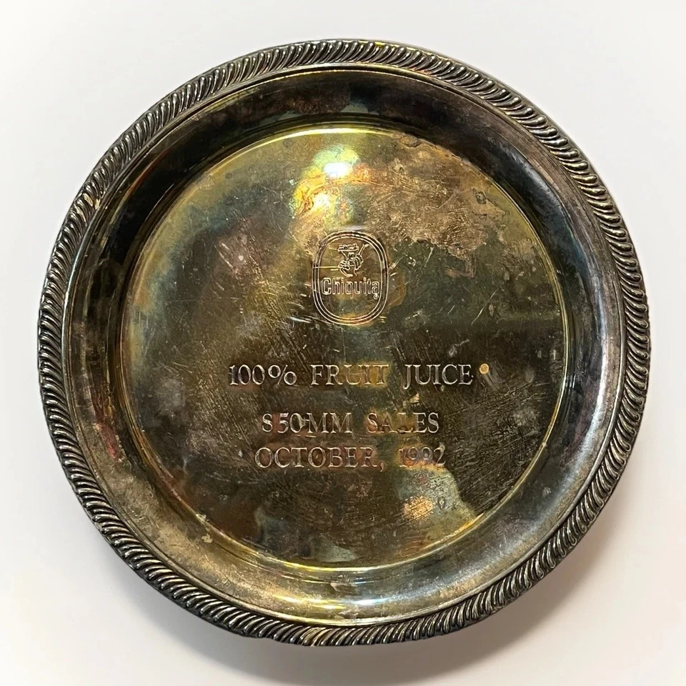 Chiquita Banana Award 50MM Ventas Octubre 1992 Vintage Lunt Plateado Grabado Foto 1 de 4