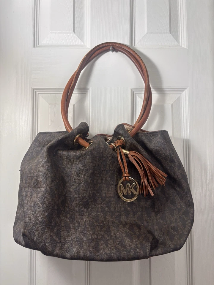 Michael Kors Large - Image 1 of 1