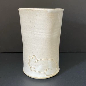 Art Pottery Hand Crafted Ceramic Kitty Cat Vase Signed Joanna 2001 Made In CT US - Picture 1 of 7