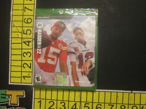Madden NFL 22 - Microsoft Xbox Series X|S - Picture 1 of 4