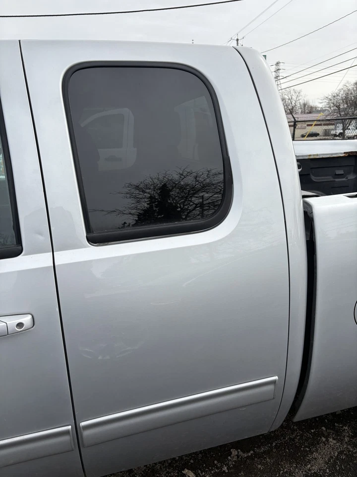 Rear Door CHEVY SILVERADO 1500 Left 07 08 09 10 11 12 13 Foto 1 de 1