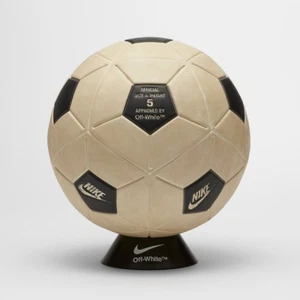 NIKE x OFF WHITE MAGIA SOCCER BALL - FOOTBALL MON AMOUR - IN HAND - Picture 1 of 7