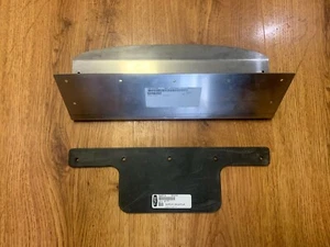 Polaris Snow Flap Bracket & Support (set) / 5246282 & 5812229 / 2002-10 RMK+ - Picture 1 of 2