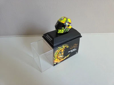 Capacete Minichamps 1/8 - V. Rossi - 2014 MotoGp - 398140046 - Imagem 1 de 4