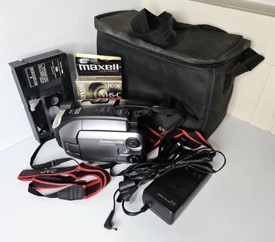 JVC Compact VHS Camcorder Model GR-AXM300U Charger TC-30 Tapes VCA115A TESTED - Image 1 of 4