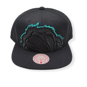 Mitchell & Ness Memphis Grizzlies Cropped XL HWC Black Adjustable Snapback Hat - Picture 1 of 6