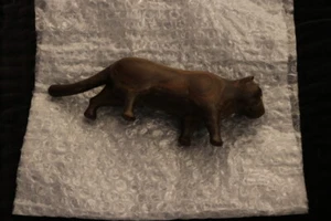 alte Holz Schnitzerei, Puma oder Panther, schwere Holz Figur aus Ebenholz - Bild 1 von 8