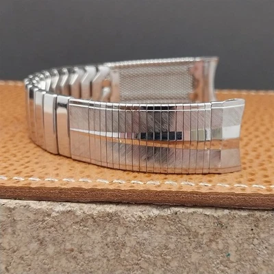 Винтажный неиспользованный классический ремешок для часов 1960-х годов из нержавеющей стали 17,3 мм Duchess - Изображение 1 из 4