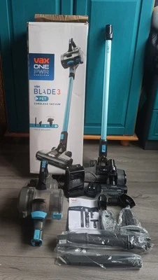 Vax Blade 3 Cordless Vacuum. Model CLSV-B3KP. In Original Box. SPARES OR REPAIR. - Image 1 of 4