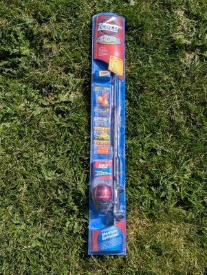 Zebco 404 Fishing Reel and 2-Piece Rod Combo Kit w/Tackle Box Hooks Jigs Bobbers - Image 1 of 4