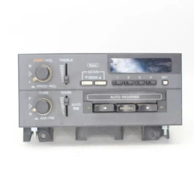 Chevrolet Beretta 1995 radio número de pieza - 638-00927B usado Foto 1 de 4