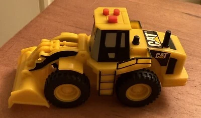 Caterpillar CAT Front End Loader w/ Lights & Sound Yellow 1997 Toy Tested EUC - Image 1 of 4