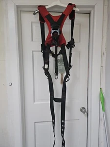 3M Protecta Harness - Picture 1 of 6