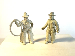 Marx 50er Jahre Original Kunststoff stehender Molliger Cowboy. Zwei verschiedene Posen. - Bild 1 von 1