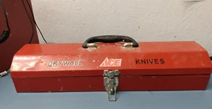 VINTAGE ACE HARDWARE RED METAL TOOL BOX, DRYWALL KNIVES (LL) - Picture 1 of 5