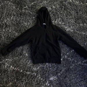 Black Zip Up Hoodie Youth 12/14 - Picture 1 of 2