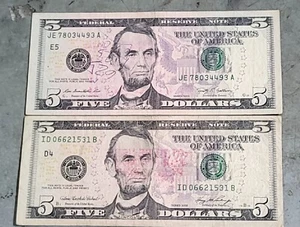 $5 Dollars 2006 and 2009 with Slogan Paper Bank Note pair s5 - Picture 1 of 4