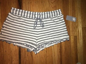 SPLENDID LADIES WHITE SHORTS WITH STRIPES SIZE SMALL NEW - Picture 1 of 7
