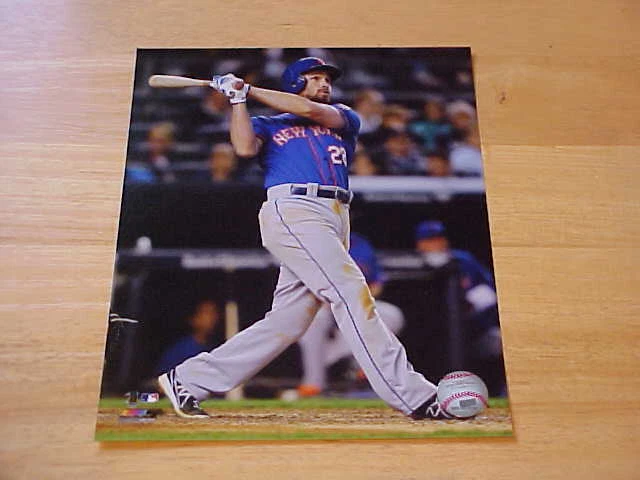 Foto a color 8x10 con licencia oficial de Daniel Murphy de los Mets de Nueva York  Foto 1 de 1