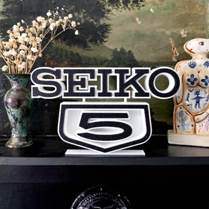 Seiko 5 Watches - Logo 3D Printed Display *FREE UK POSTAGE* - Picture 1 of 3