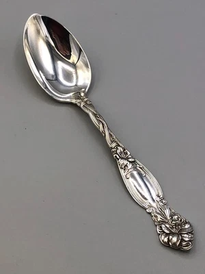 Cucharadita pequeña individual Frontenac by International de plata de ley 5,5" Foto 1 de 3