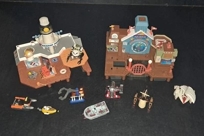 Galoob Micro Machines Exploration HARBOR RESCUE CENTER 1996  - Image 1 of 4