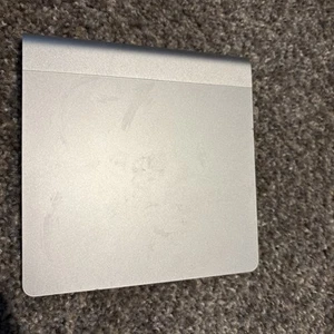 Apple A1339 Magic Trackpad 1 - Silver 2009 - Picture 1 of 4