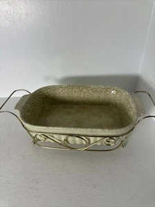 VINTAGE 1983 Pfaltzgraff 32 Ounce Casserole Baking Dish & Metal Server FTDA EUC - Picture 1 of 4