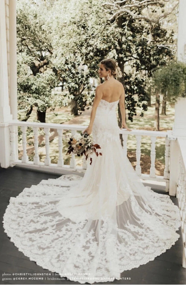 Vestido de novia Eddy K BHLDN Leigh sin tirantes de encaje marfil Foto 1 de 4