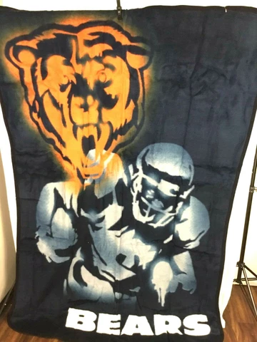 CHICAGO BEARS 60x80 PLUSH THROW BLANKET NEW IN PACKAGE Cover