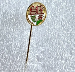 The Referees' Association vintage British Football Soccer stick pin badge - Picture 1 of 3