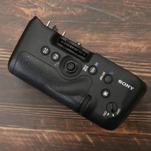 Sony VG-C99AM vertikaler Batteriegriff für Alpha A99 DSLR [fast neuwertig] #6416 - Bild 1 von 7