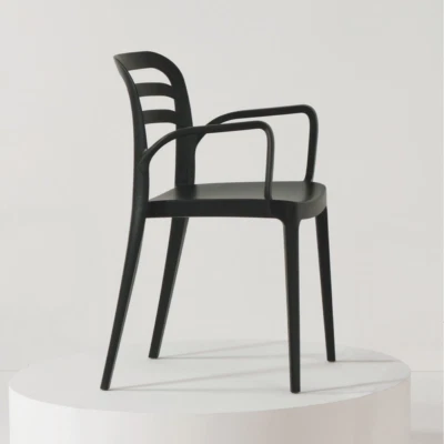Sedia interni ed esterni impilabile con braccioli - MEG Nero 2 pezzi - Immagine 1 di 2