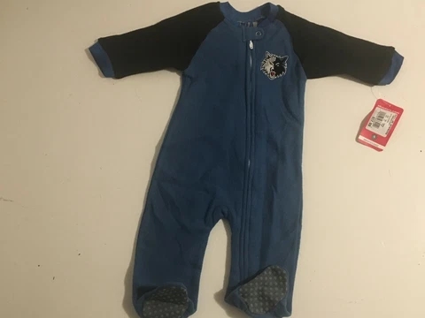 NEW - Minnesota Timberwolves NBA Basketball Sleeper Pajamas Newborn 0-3M Zip Up Cover