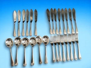 Walker And Hall Old English Silver Played Cutlery - 28 Fish Set And Soup Spoons - Picture 1 of 10