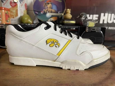 Vintage Eastport By Starter Iowa Hawkeyes Womens Size 9 Shoes - Image 1 of 2