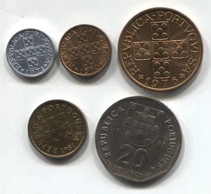 Portogallo 1970-1992 10, 20 centavos, 1, 20 e 200 scudi unc vedi foto - Foto 1 di 7