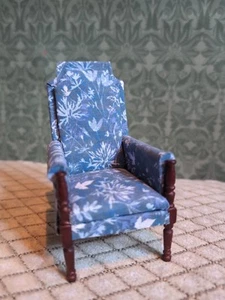 Dolls House 1/12th Blue Floral High Back Armchair In Beautiful Condition - Picture 1 of 8