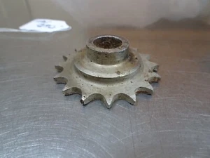 MAGNETO 16T SPROCKET LUCAS BTH NORTON BSA AMC AJS MATCHLESS?? VINTAGE MAG - Picture 1 of 7